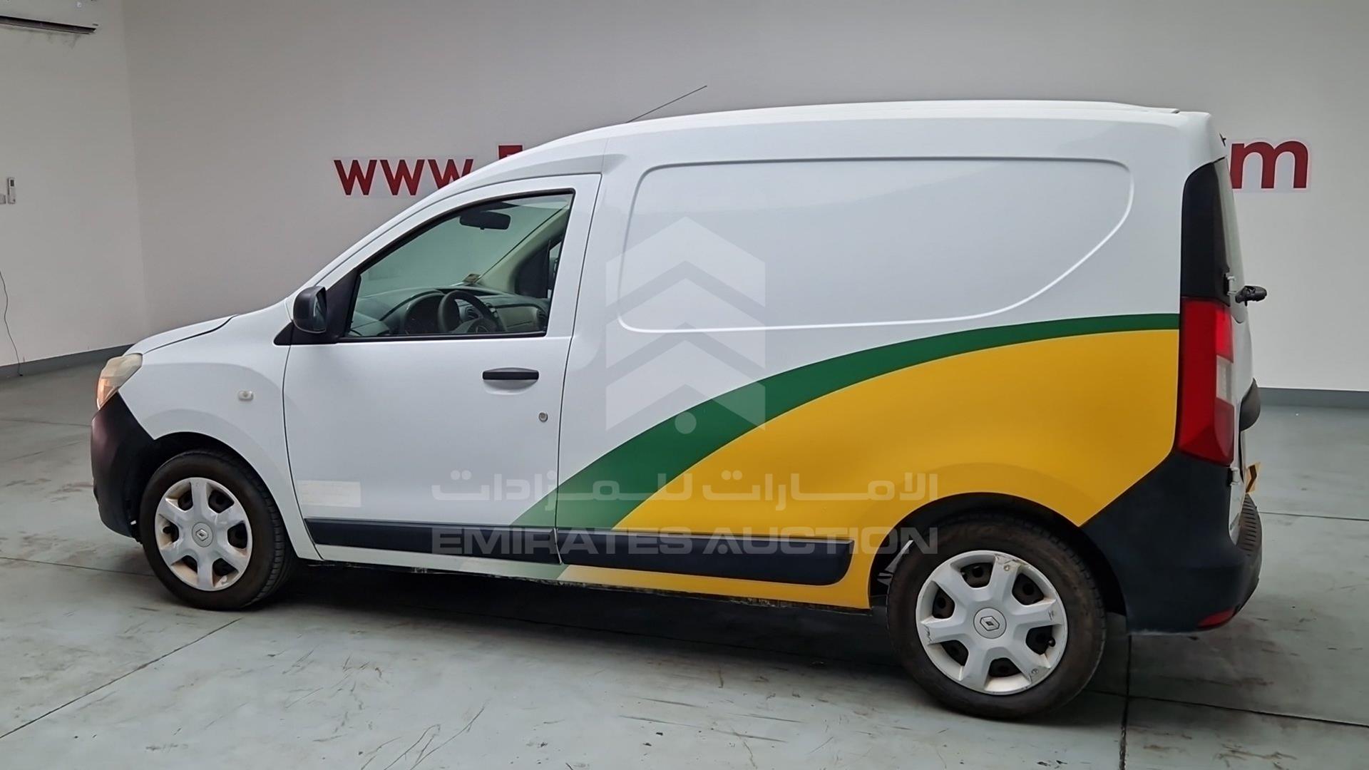 2017 RENAULT DOKKER VIN: VF18SRB46HG533781