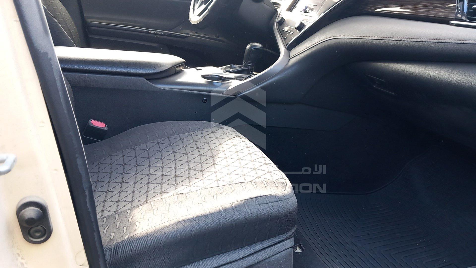 2018 TOYOTA CAMRY VIN: JTNB29HK0J3008057