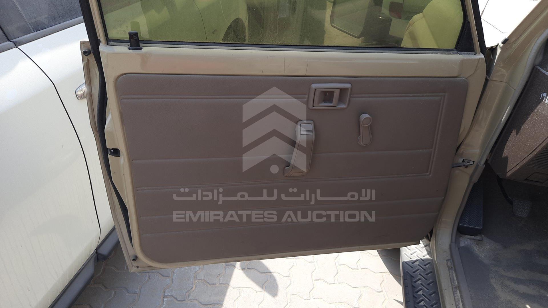 2014 TOYOTA LAND CRUISER PICKUP VIN: JTFLU71J7E4319582