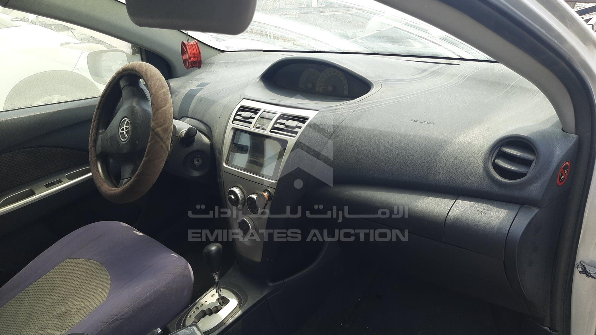 2008 TOYOTA YARIS VIN: JTDBW923984020156