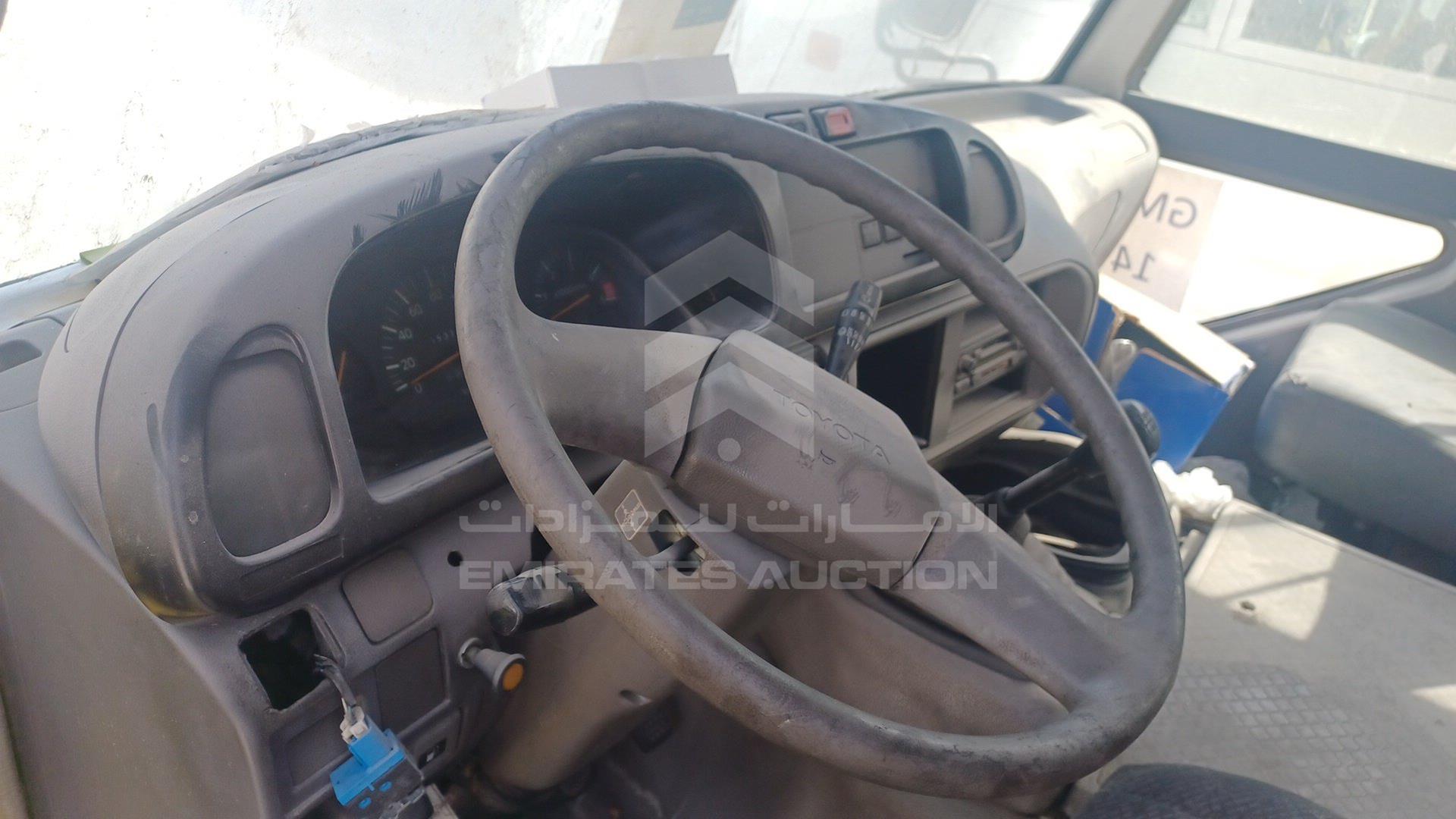 2006 TOYOTA COASTER VIN: JTGFB518661015565