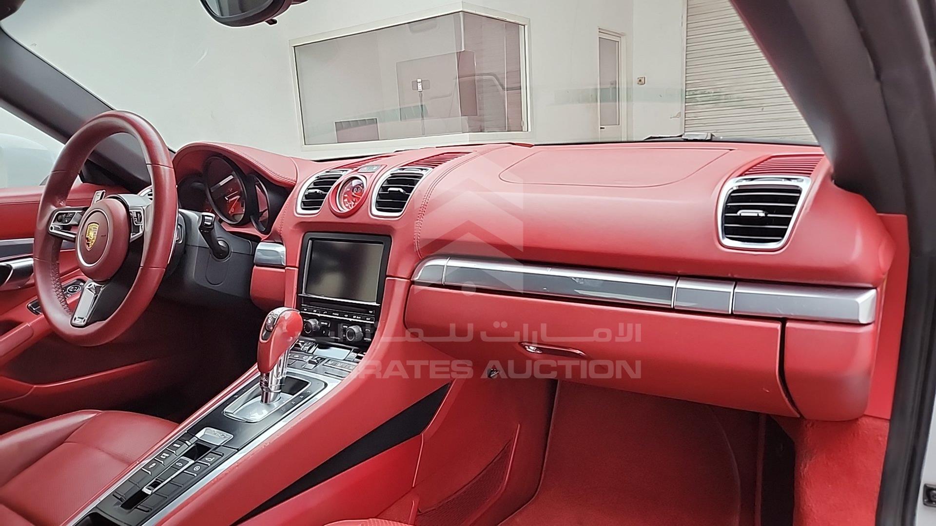 2013 PORSCHE BOXSTER VIN: WP0ZZZ98ZDS102162