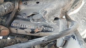 5 Motorbikes — VIN on Frame — Photo 4 — Thumbnail