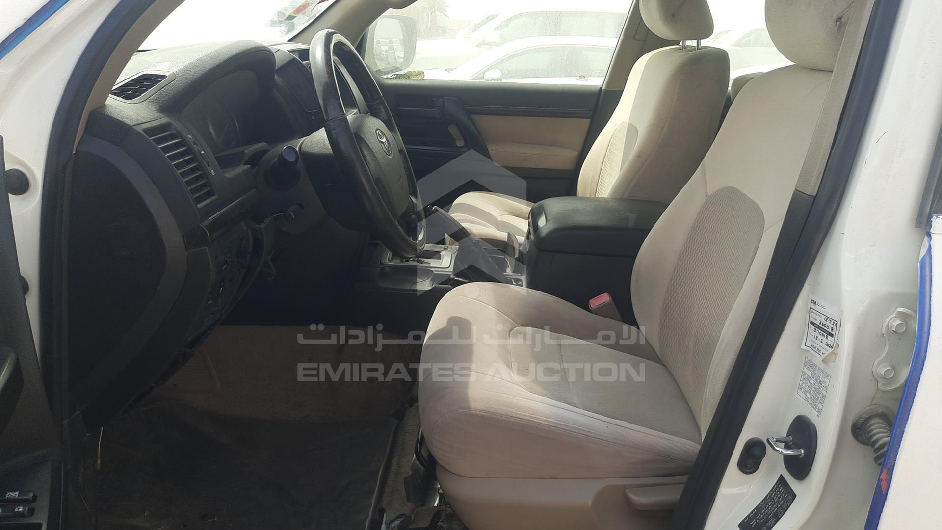 2011 TOYOTA LAND CRUISER VIN: JTMHU09J7B5052802
