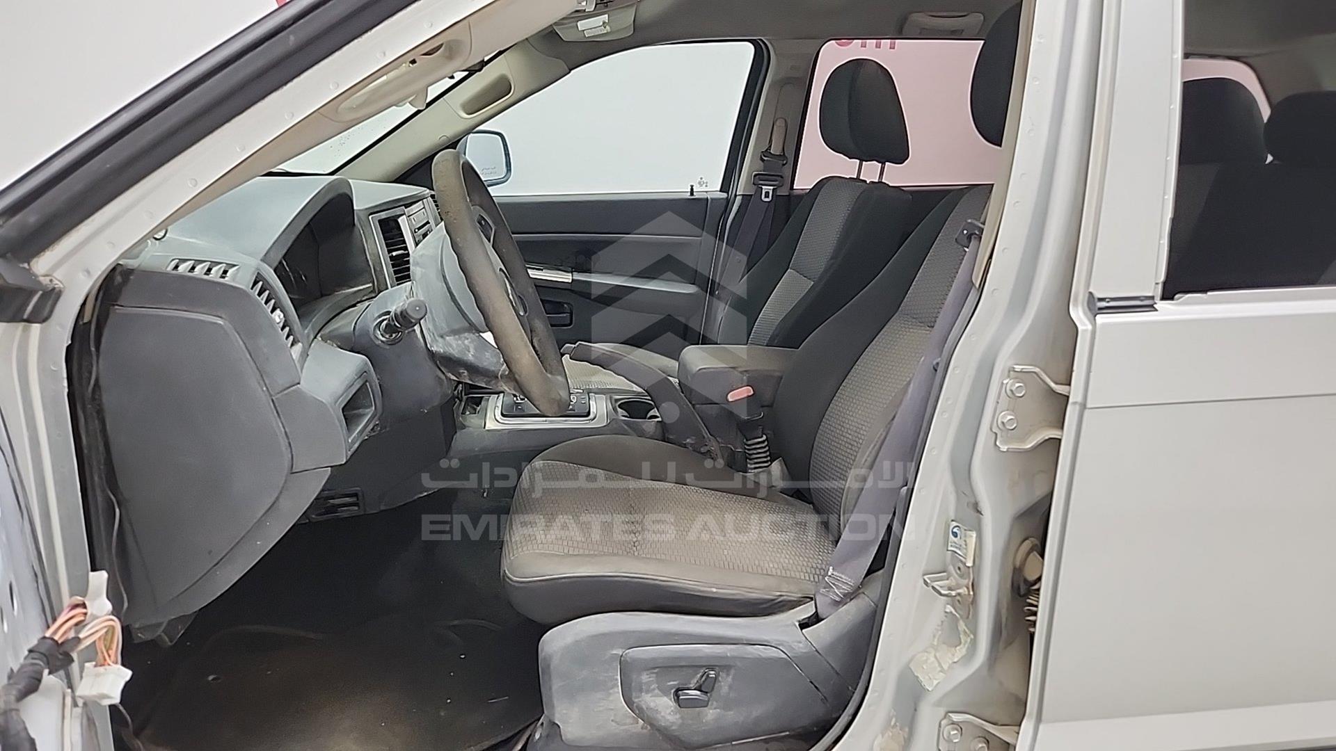 2008 JEEP GRAND CHEROKEE VIN: 1J8GC48K98Y125961
