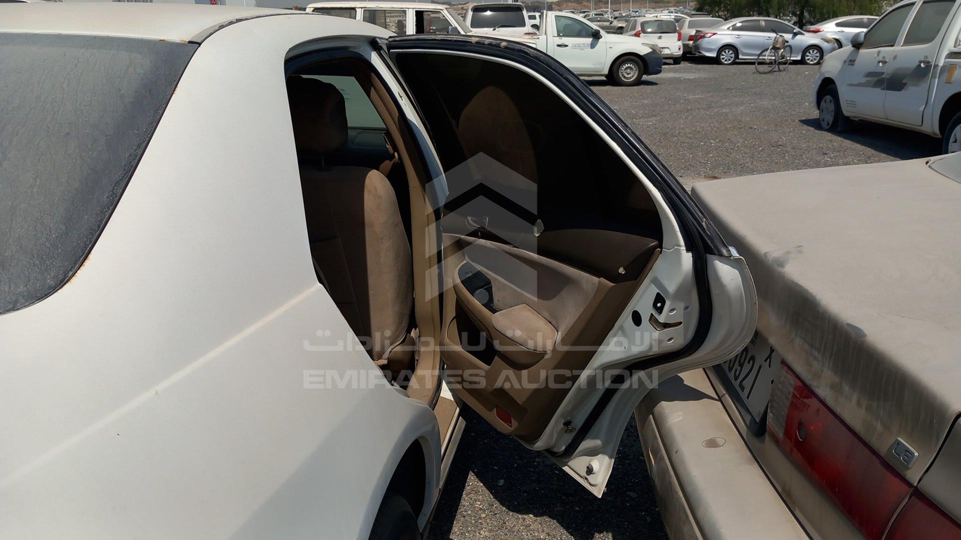 2005 HONDA ACCORD VIN: JHMCM56565C400442