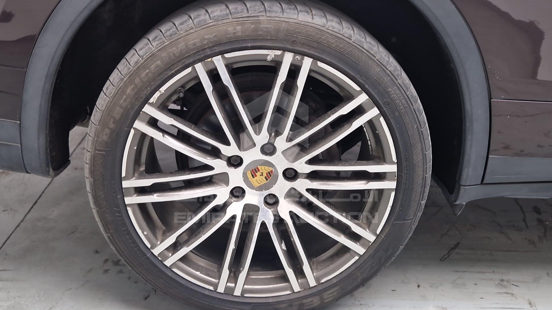 2016 PORSCHE CAYENNE VIN: WP1ZZZ92ZGKA13713
