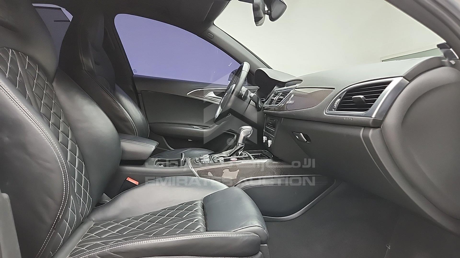 2016 AUDI S6 VIN: WAUB2CFCXGN006369