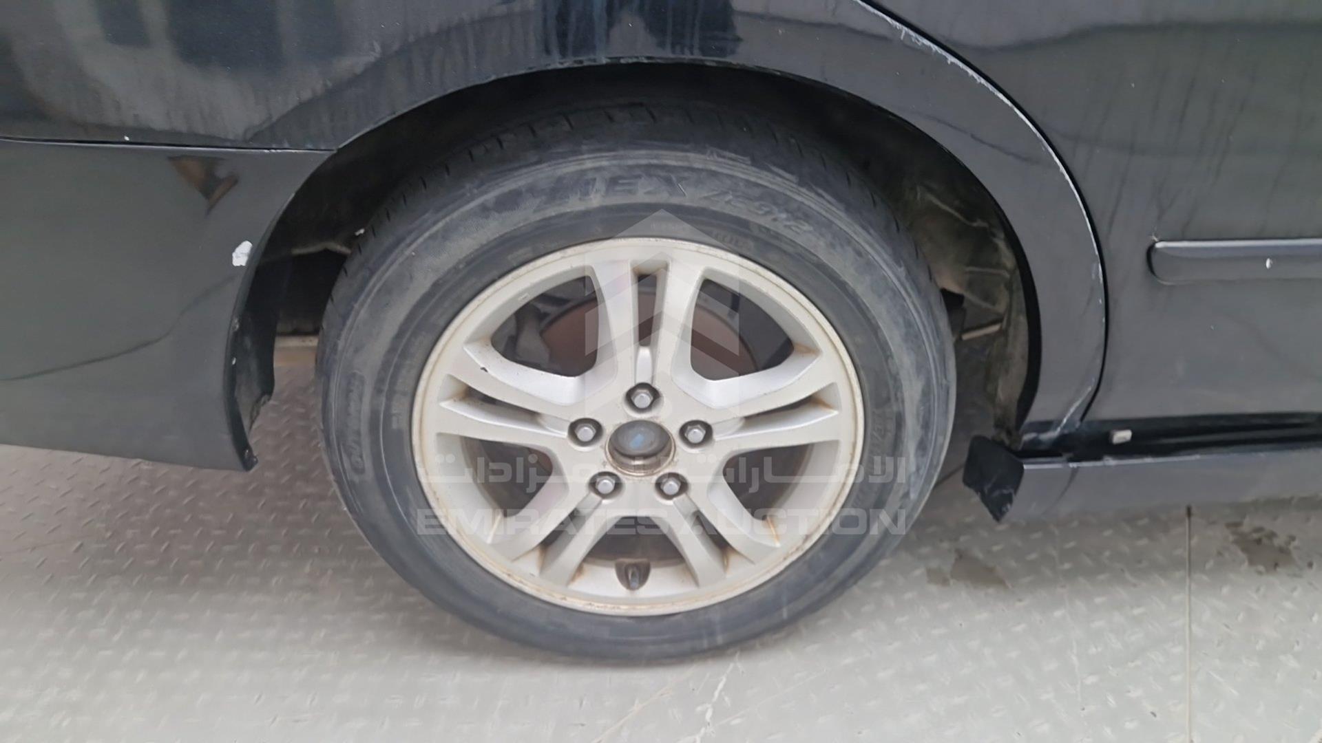 2006 HONDA ACCORD VIN: JHMCM567X6C404769