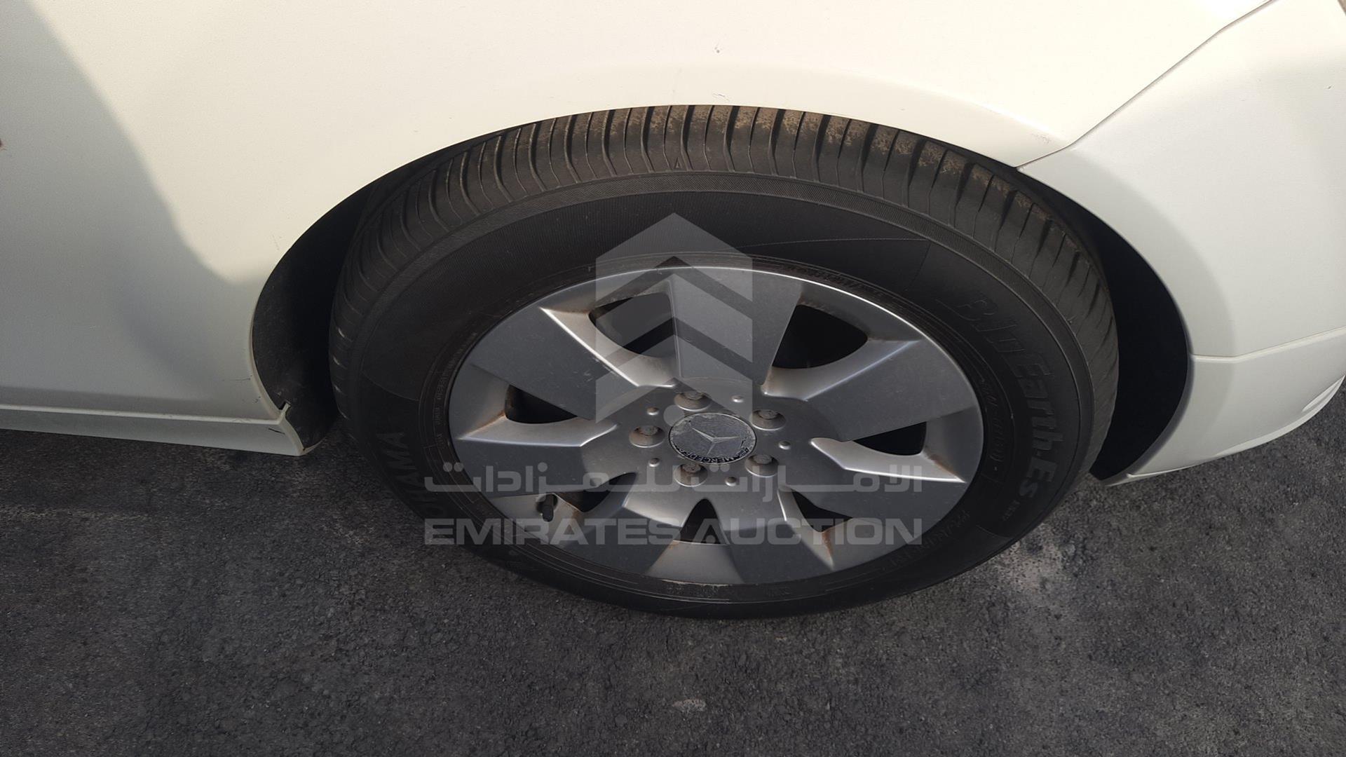2010 MERCEDES C 180 VIN: WDDGF4KB0AA392501