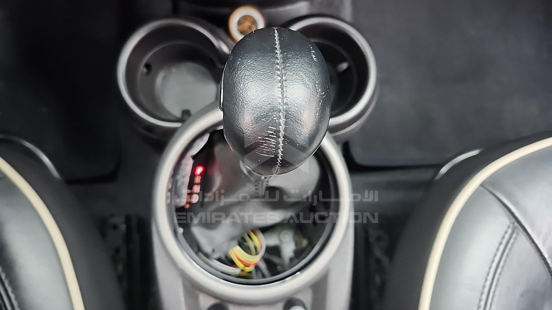 2013 MINI COOPER S VIN: WMWZC5100DWM83340