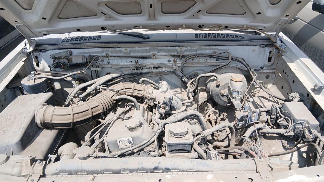 2013 Dong Feng - Scrap without document — Engine Bay — Photo 12