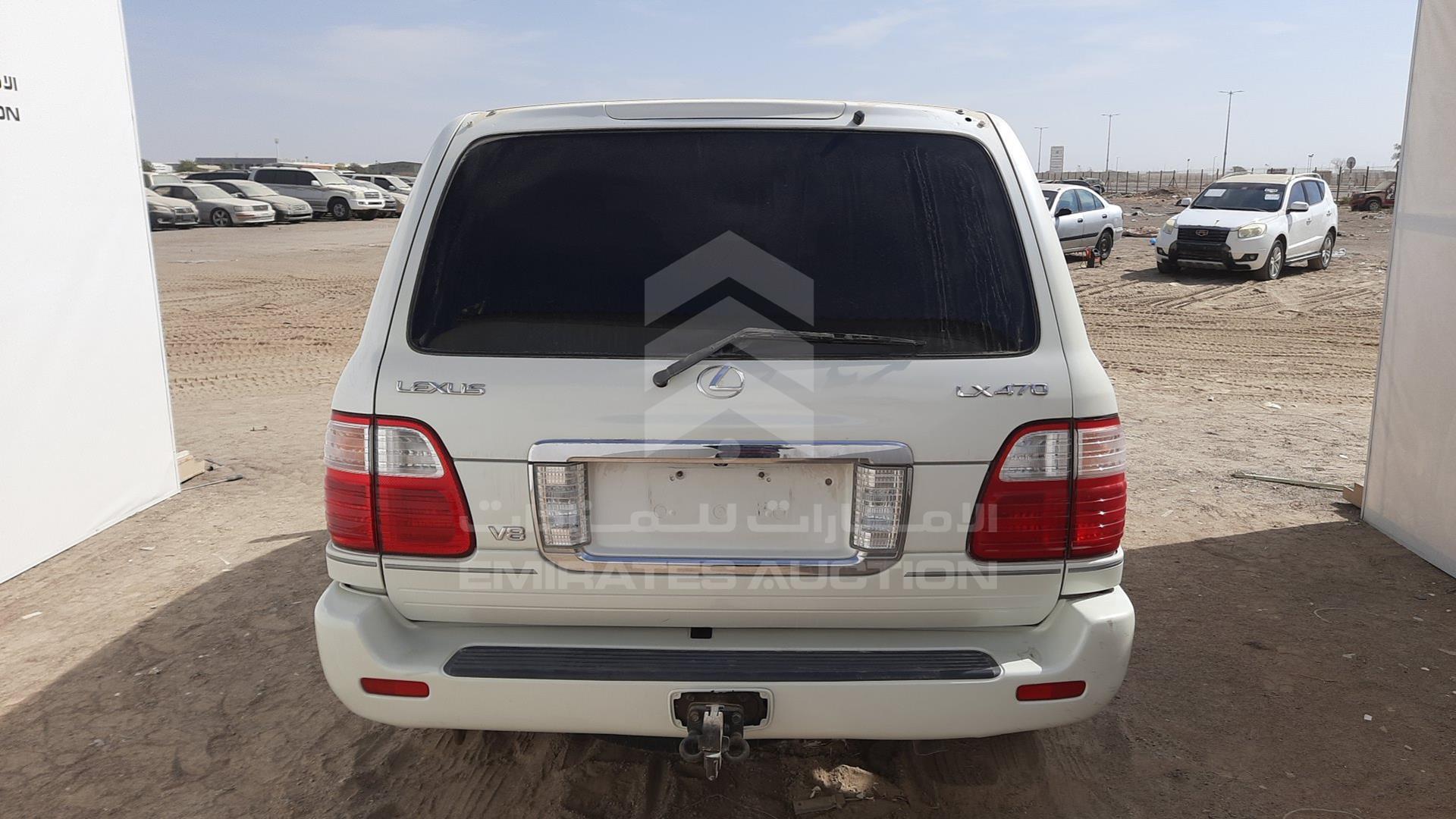 2005 LEXUS LX 470 VIN: JTJHT00WX53551277
