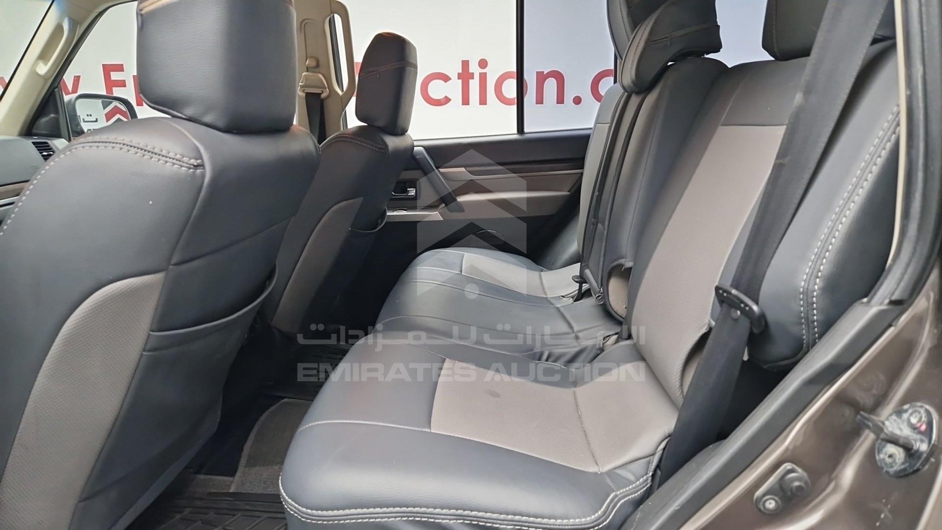 2015 MITSUBISHI PAJERO VIN: JMYLYV95WFJ711967