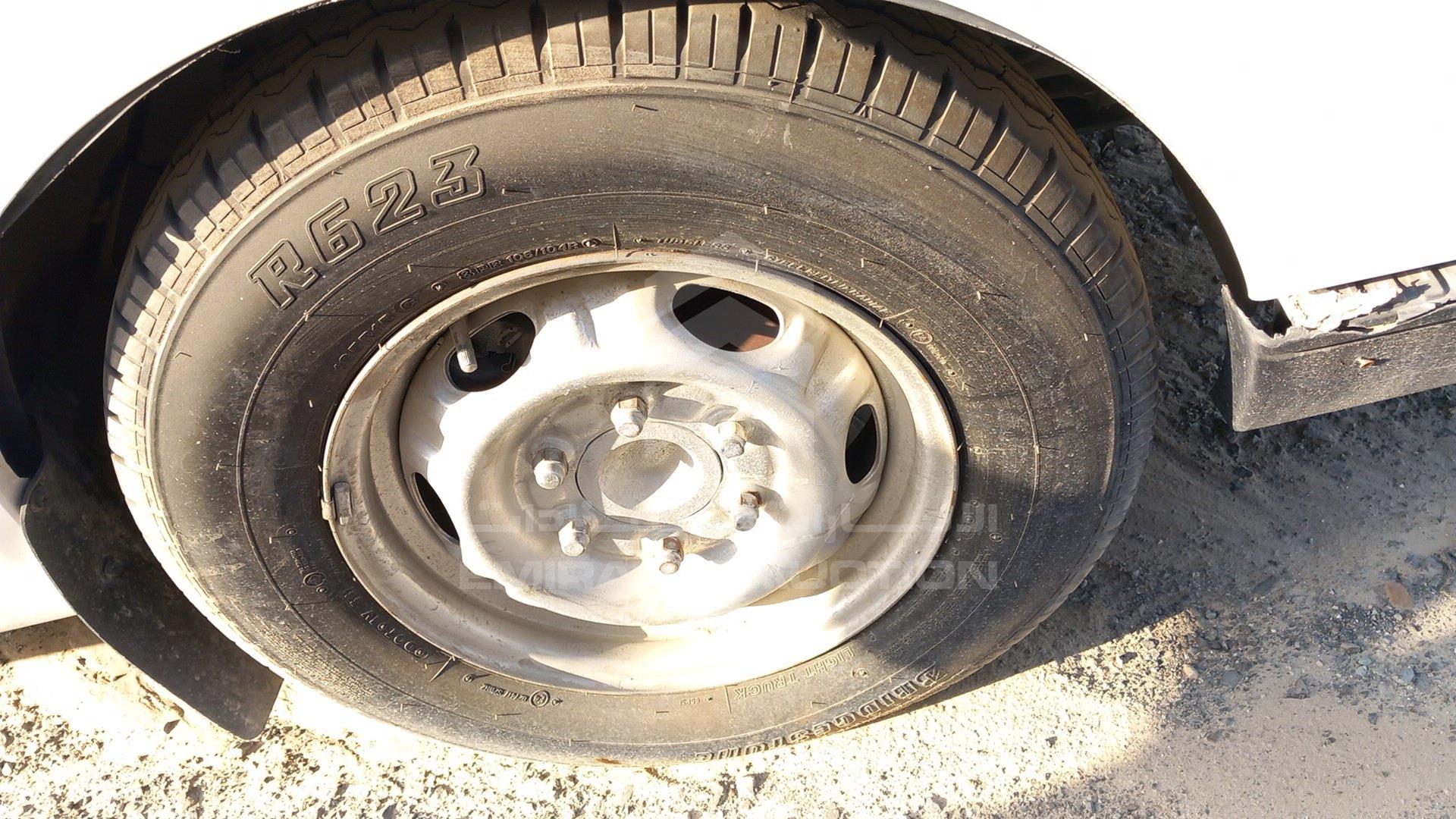 2005 NISSAN URVAN VIN: JN6FE53S15X402563