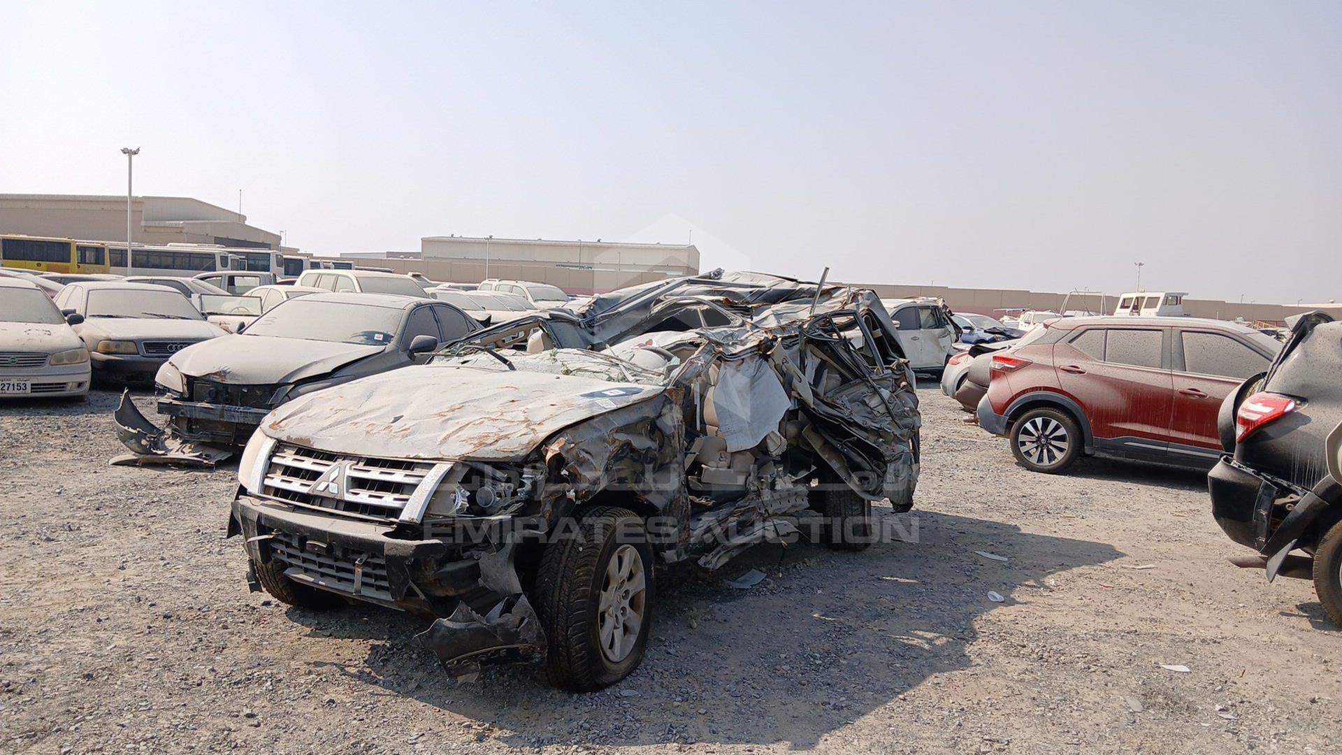 2012 MITSUBISHI PAJERO VIN: JMYLRV95WCJ707989