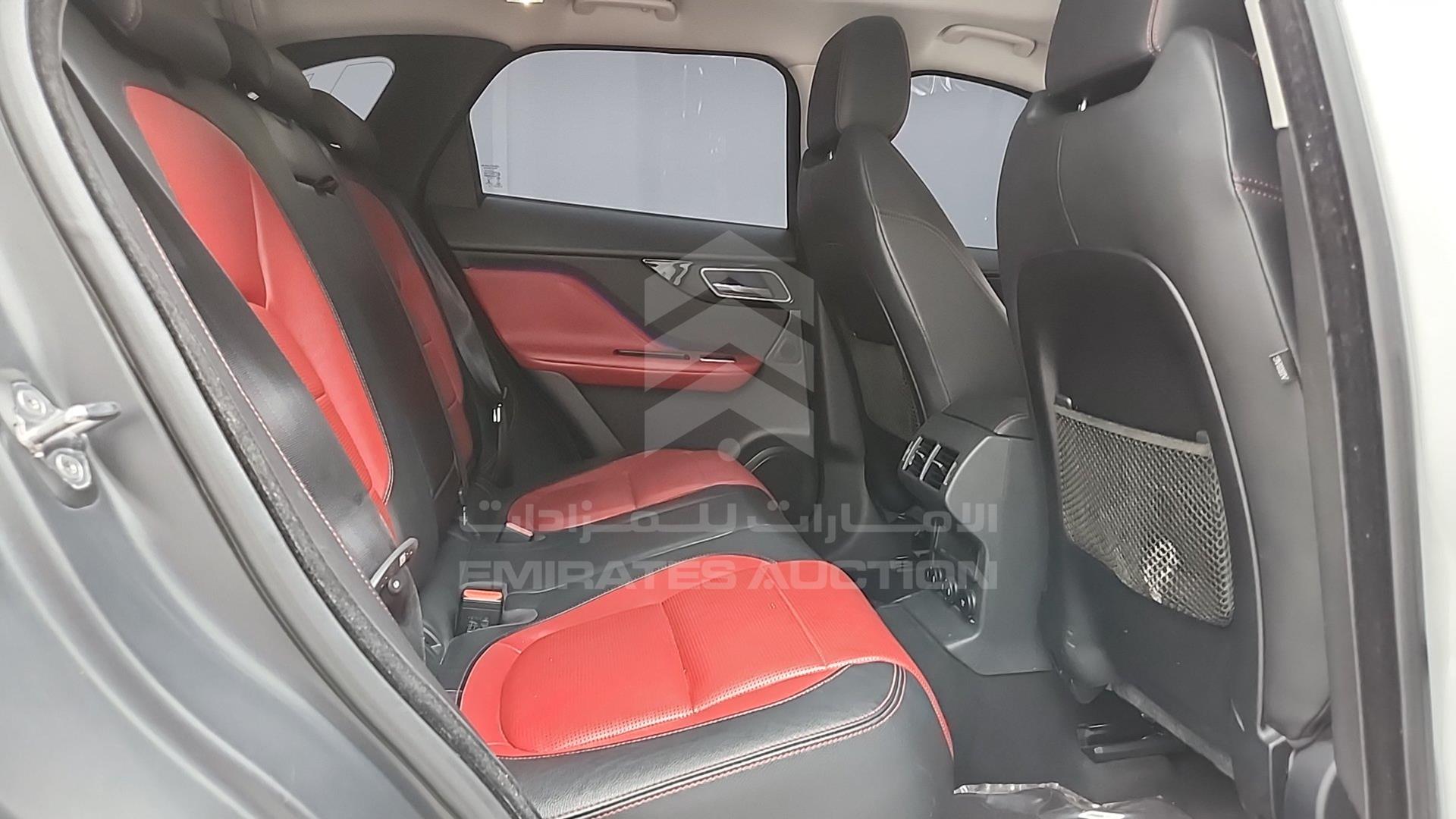 2018 JAGUAR F-PACE VIN: SADCA2BX3JA320008