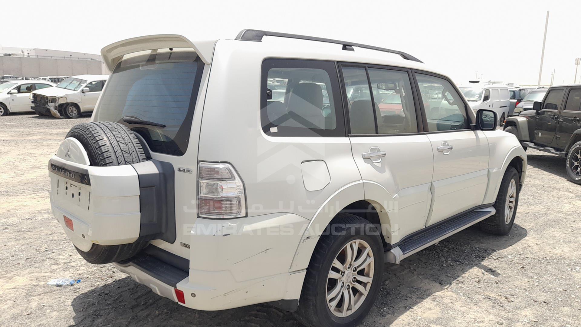2013 MITSUBISHI PAJERO VIN: JMYLYV97WDJ704803