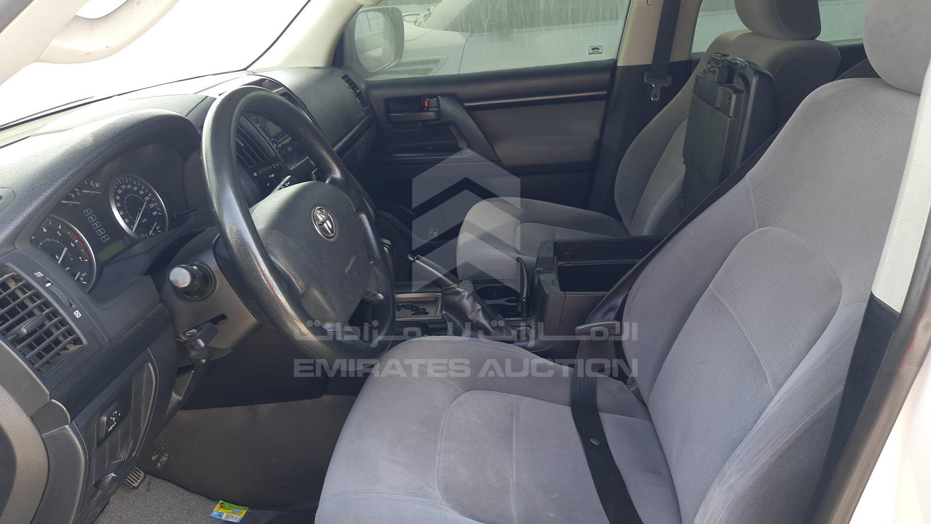 2010 TOYOTA LAND CRUISER VIN: JTMDU09J9A4028309