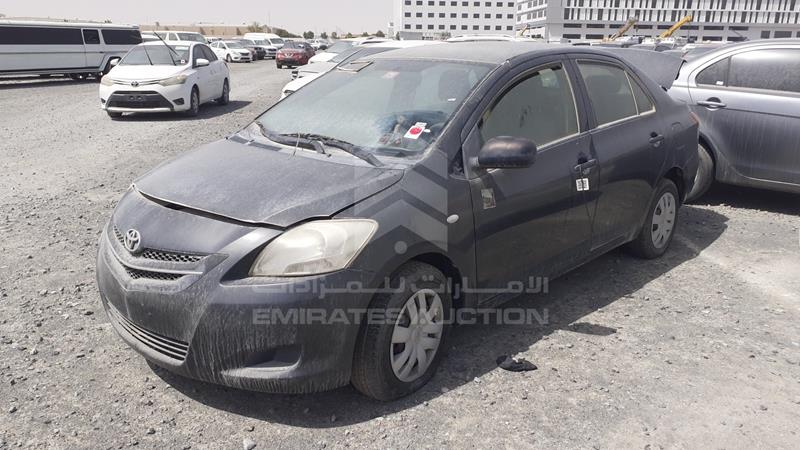 JTDBW9233DL072849 Auction: EmiratesAuction Lot: 410735 JTDBW9233DL072849 Toyota Yaris 2013 GREY Photo 6