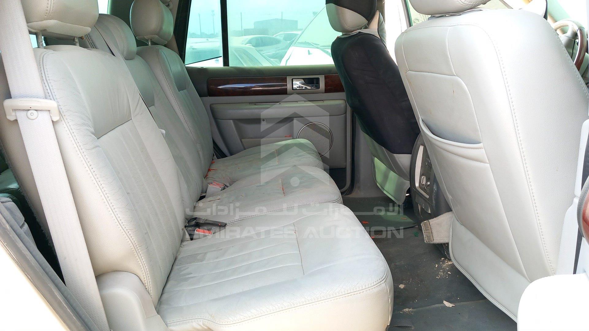 2005 LINCOLN NAVIGATOR VIN: 5LMFU285X5LJ21885