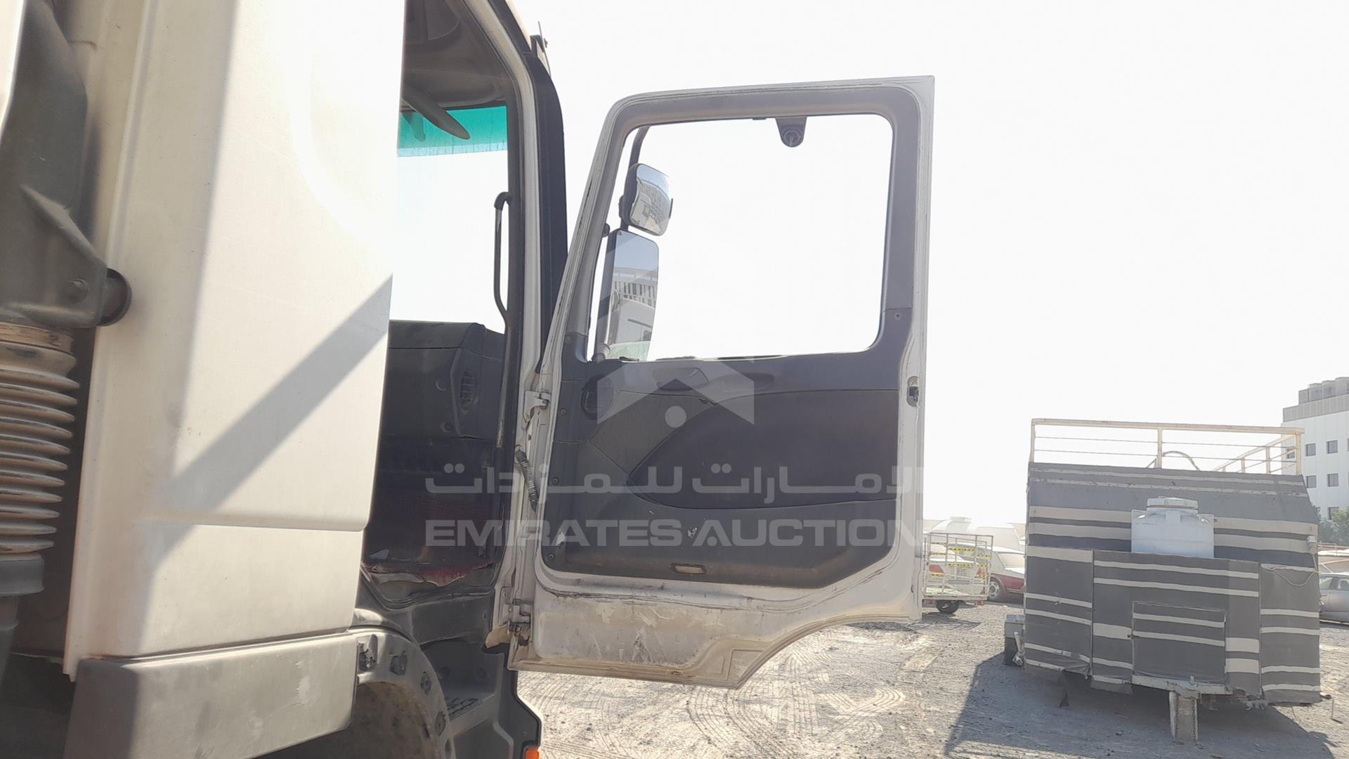 2008 MERCEDES ACTROS VIN: WDAKHCAA78L307768