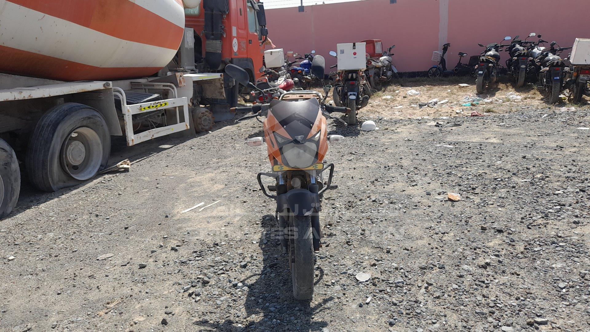 2011 BAJAJ 180 CC VIN: MD2DHDJZZTCK53562