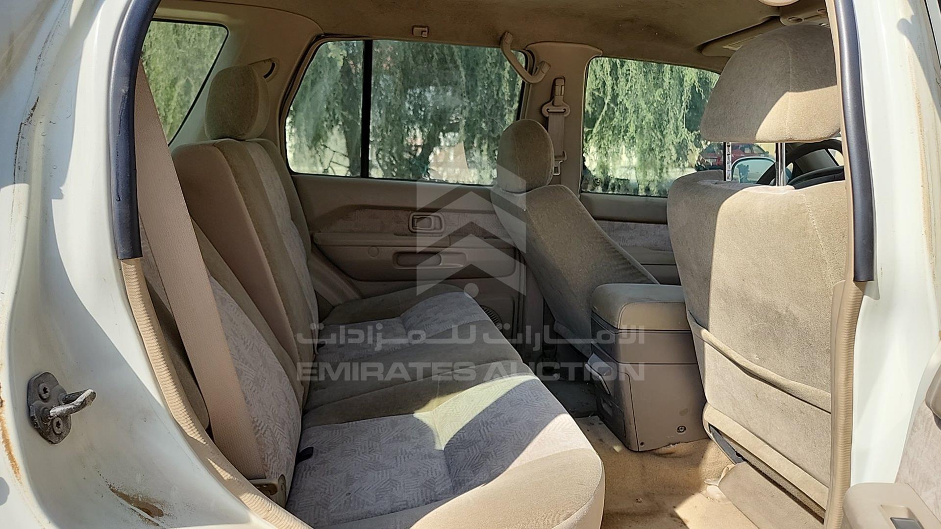 2002 NISSAN PATHFINDER VIN: JN8AR05Y22W523968
