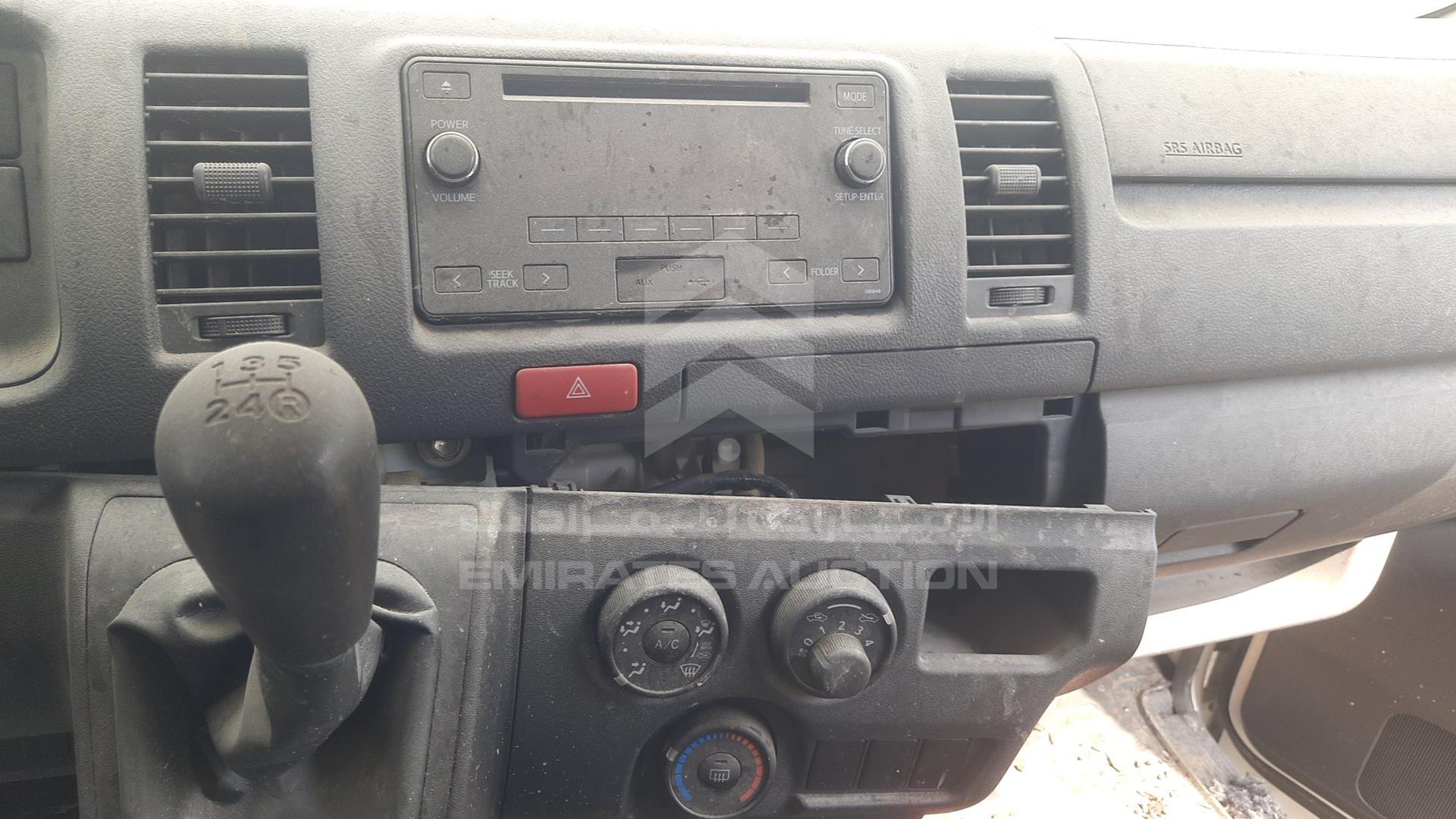 0 TOYOTA HIACE VIN: JTFHX02P7P0127998