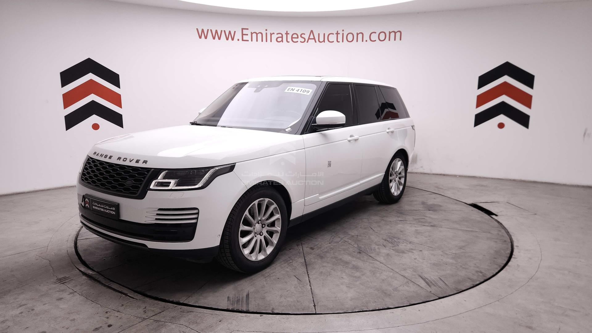 2018 RANGE ROVER HSE VIN: SALGA2BVXJA395227