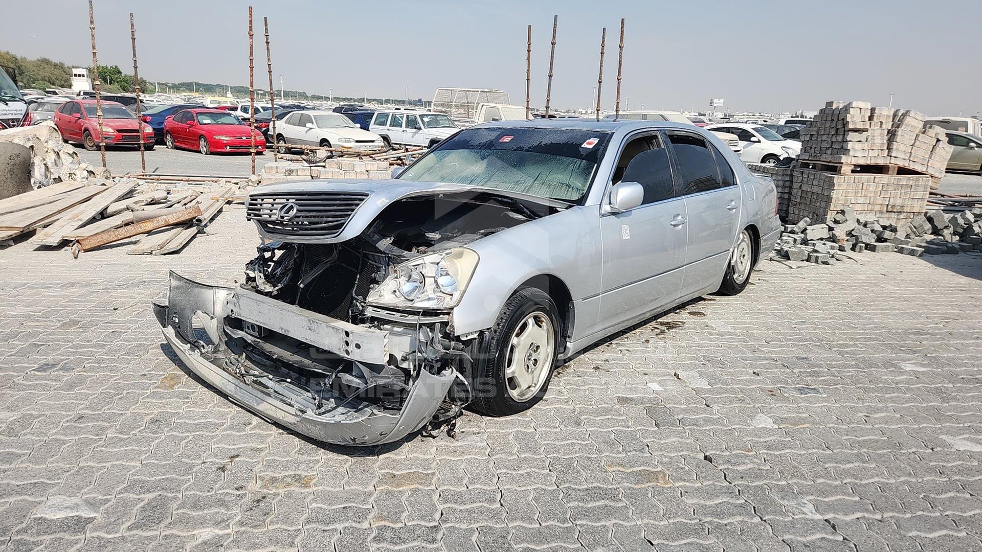 2001 LEXUS LS 430 VIN: JTHBN30F710008807