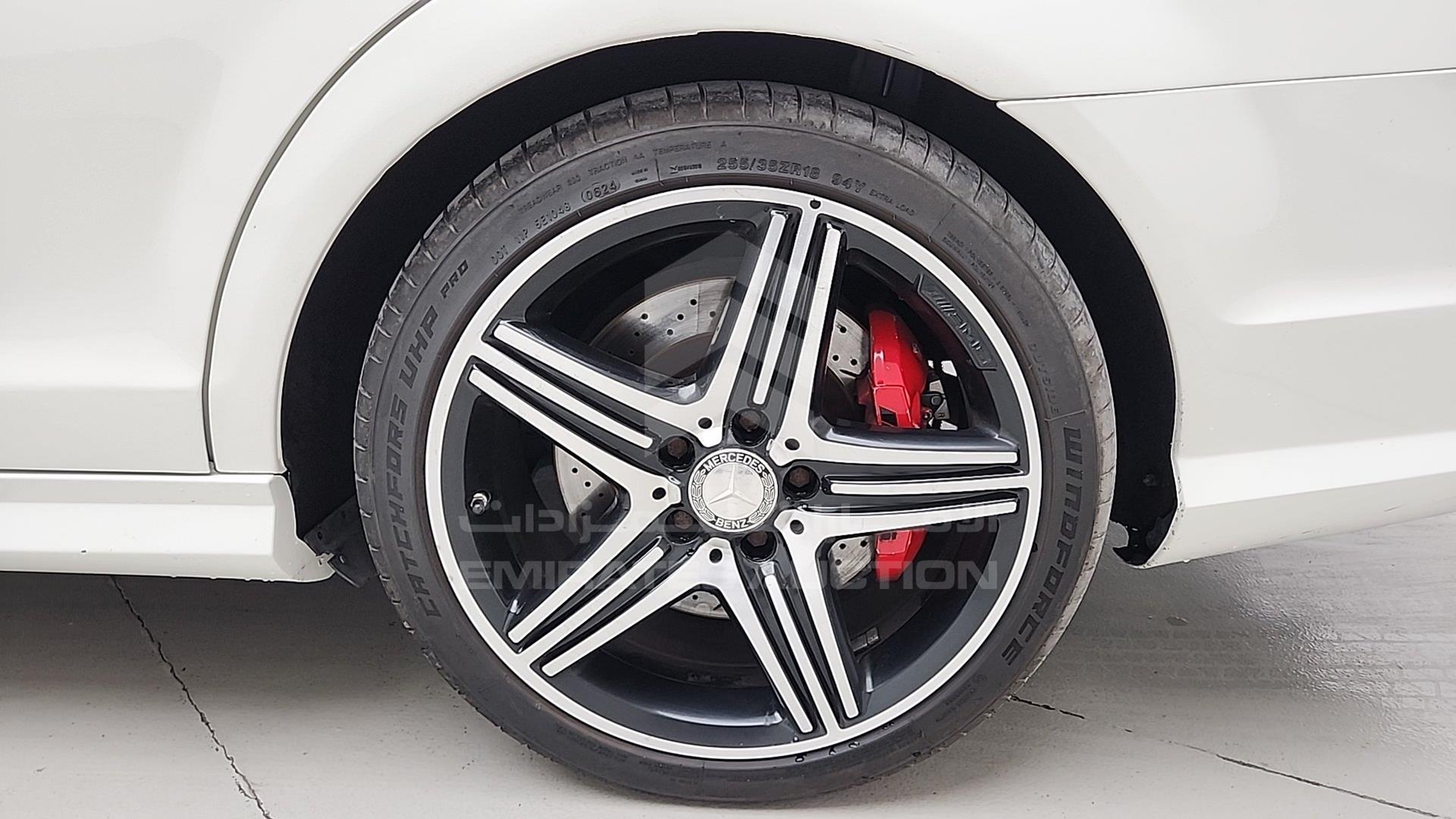 2009 MERCEDES C 63 VIN: WDDGF77X29F242264