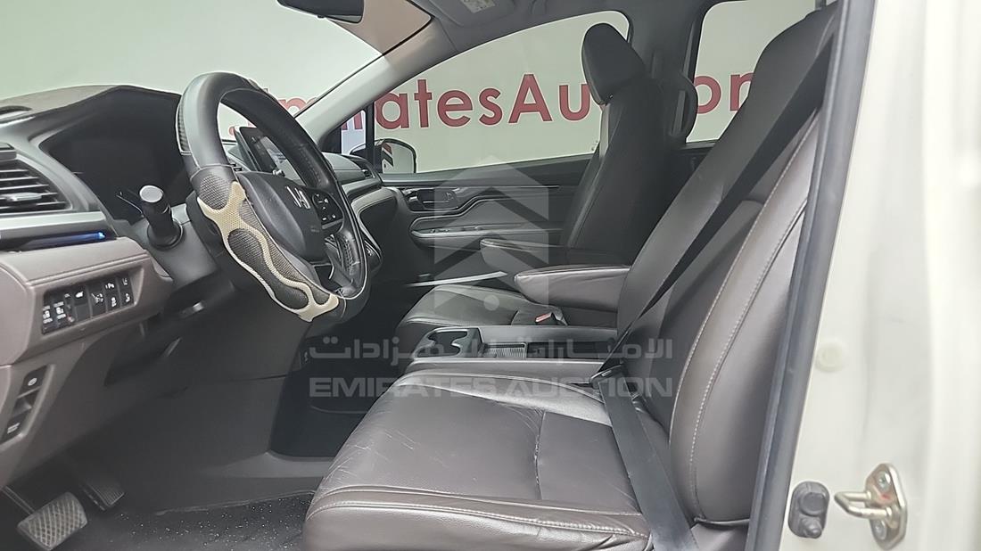 2019 Honda Odyssey — Front Left Driver Seat View — Photo 12