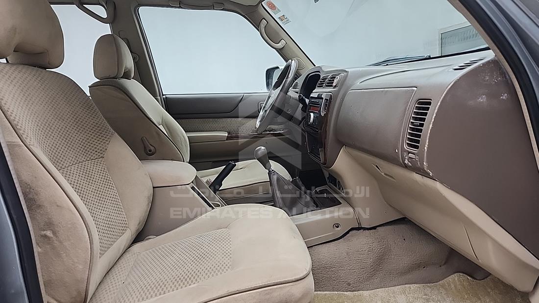 2003 Nissan Patrol — Front Right Passenger Seat View — Photo 27