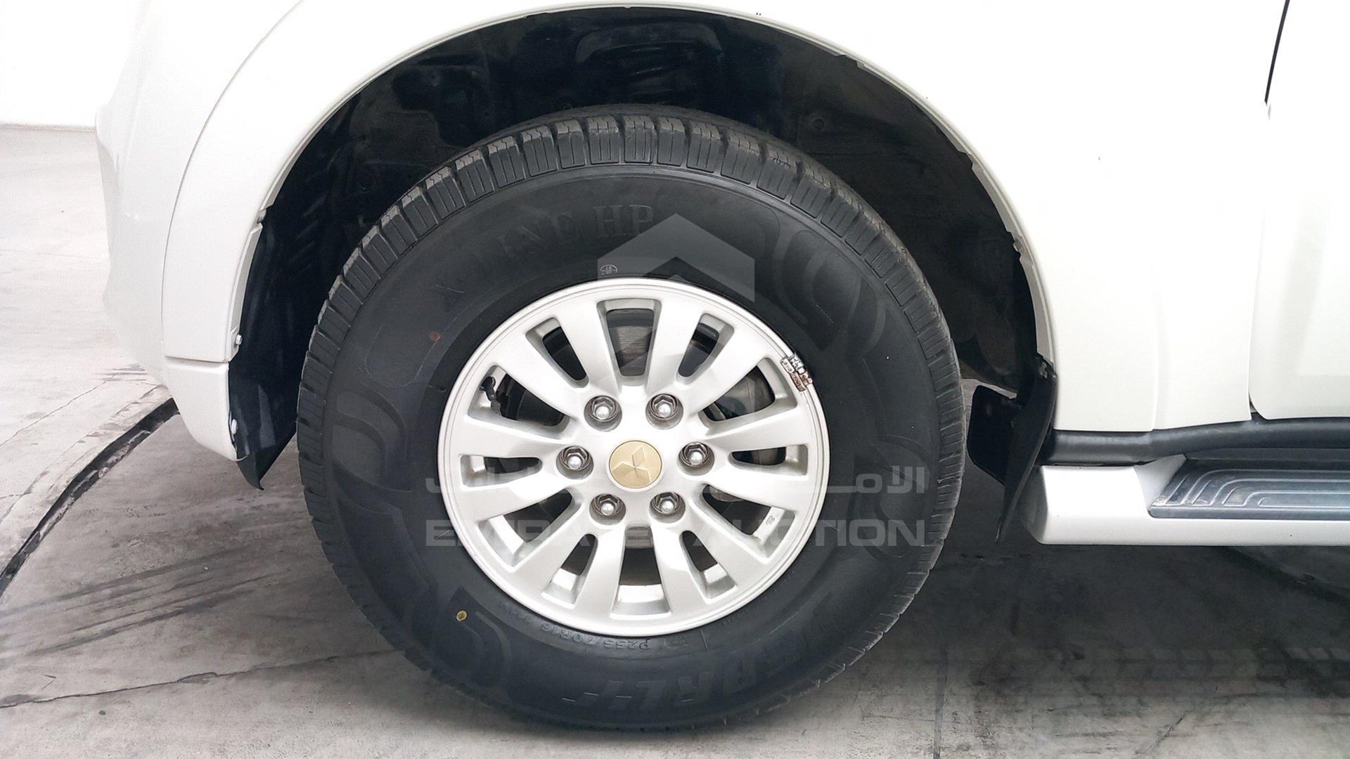 2014 MITSUBISHI PAJERO VIN: JMYLRV95WEJ707012