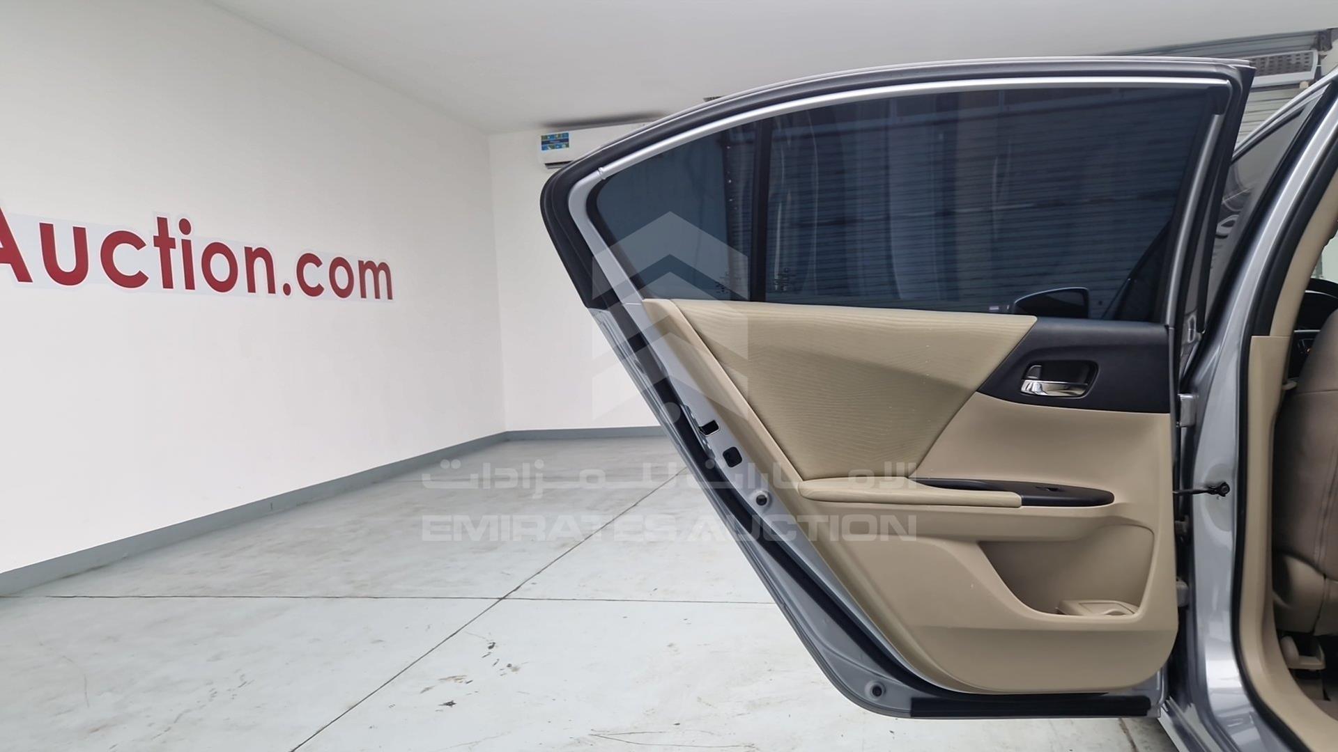 2017 HONDA ACCORD VIN: 1HGCR2613HA606401