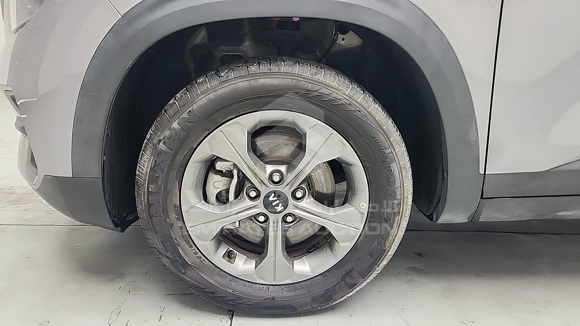 2020 KIA SELTOS VIN: MZBEP814XLN113827