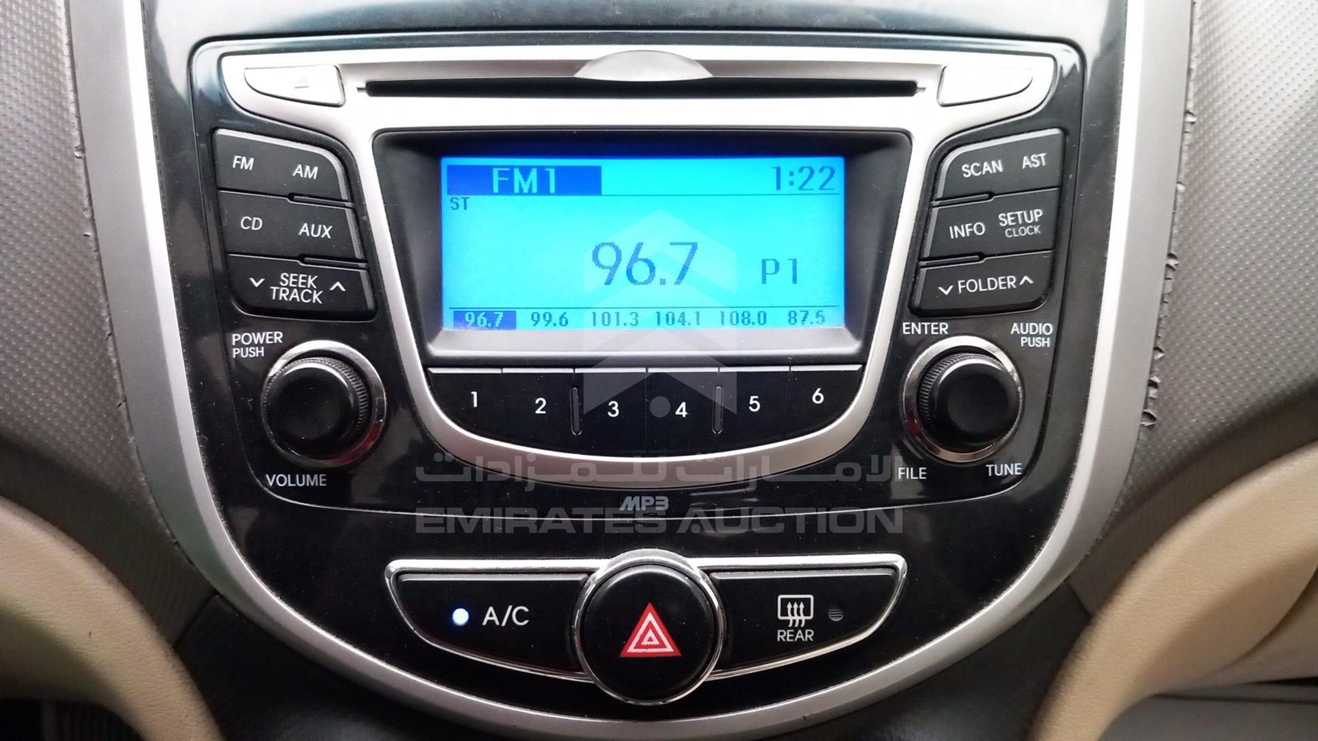 2014 HYUNDAI ACCENT VIN: KMHCT41D9EU633511