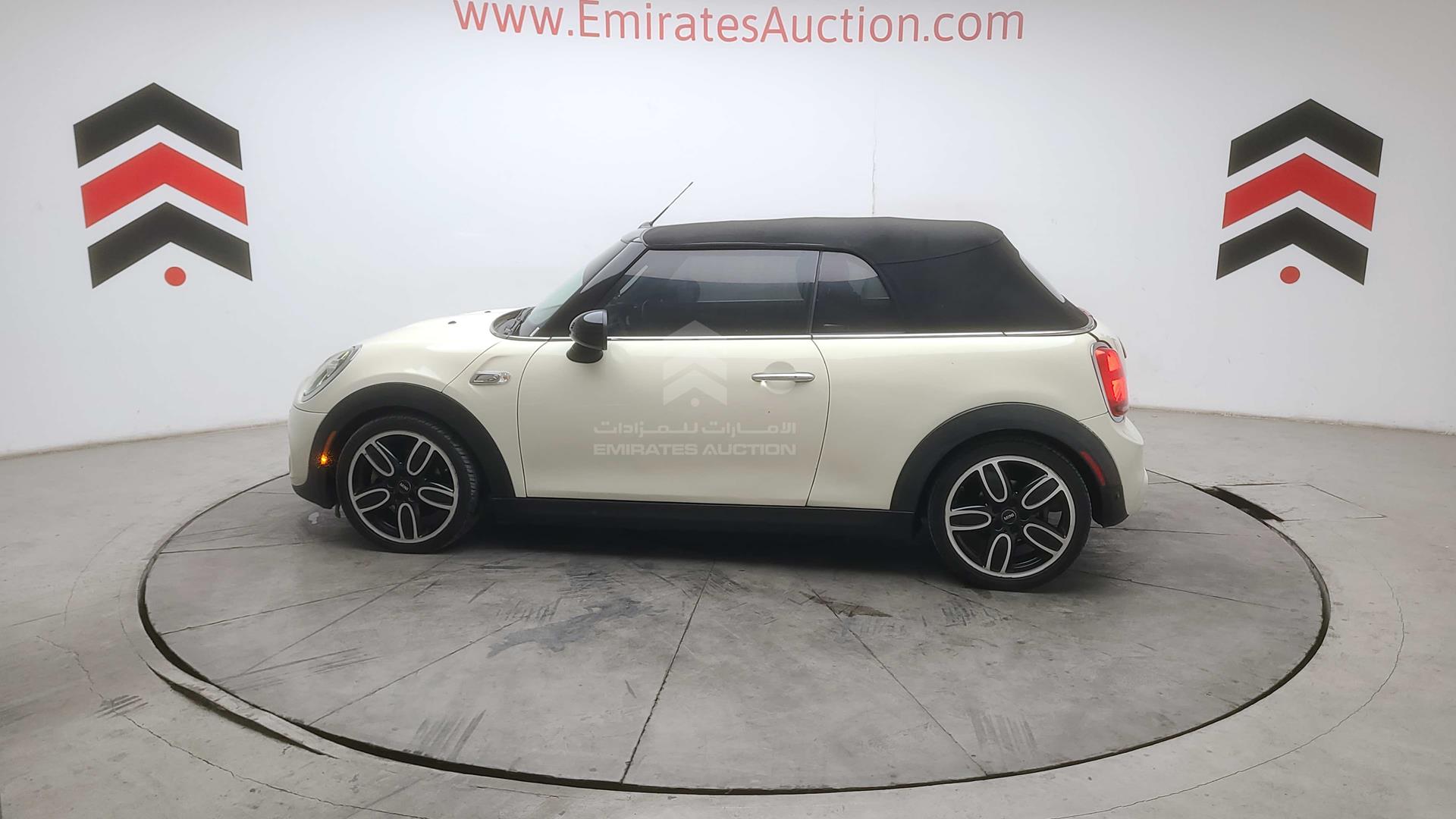 2020 MINI COOPER VIN: WMWWJ5C04L3L32670
