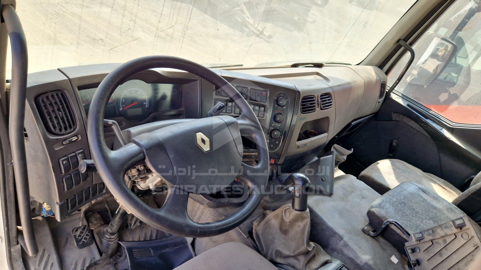 2008 RENAULT KERAX VIN: VF634EPA18D000194