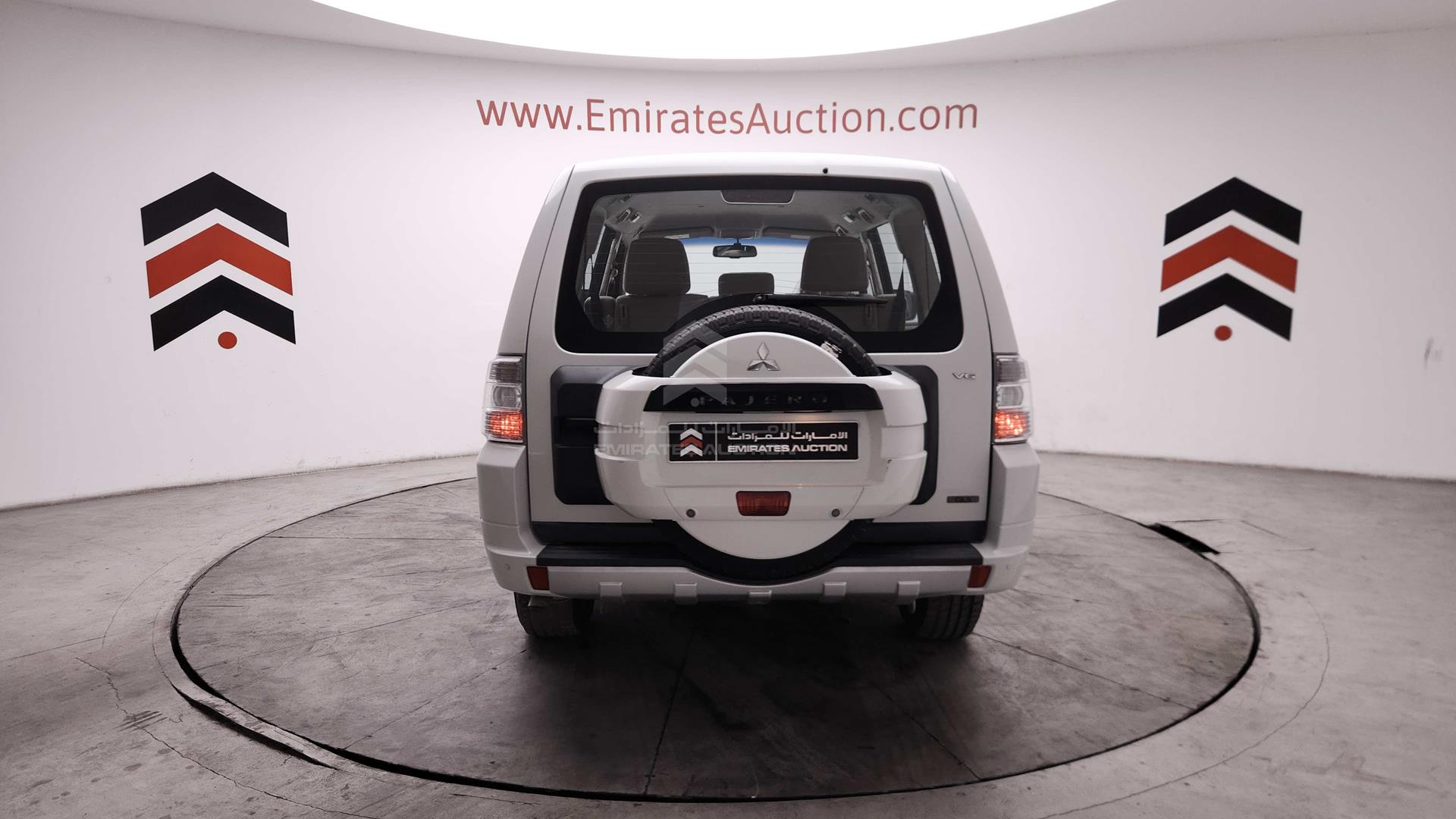 2014 MITSUBISHI PAJERO VIN: JMYLRV95WEJ707012