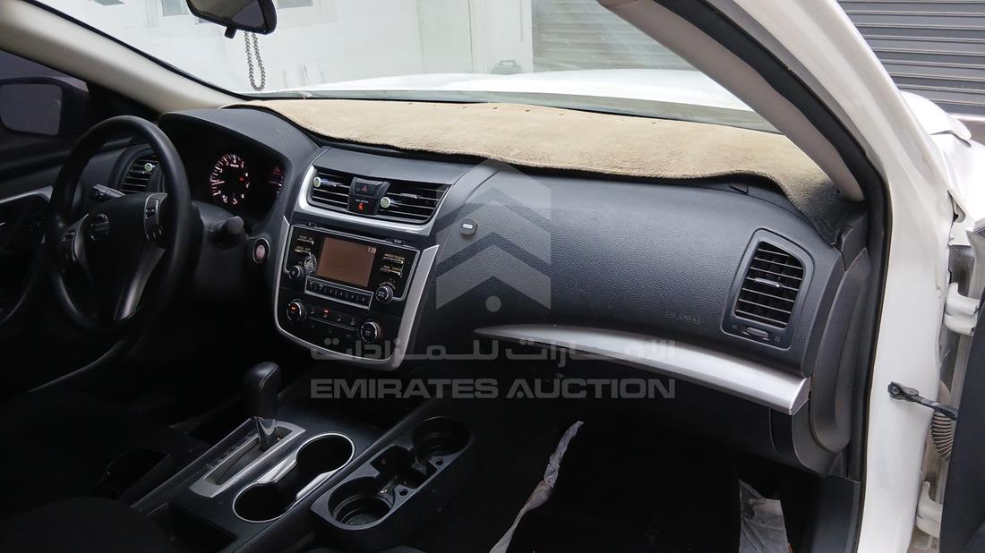 2016 Nissan Altima — Front Right Passenger Dashboard View — Photo 27