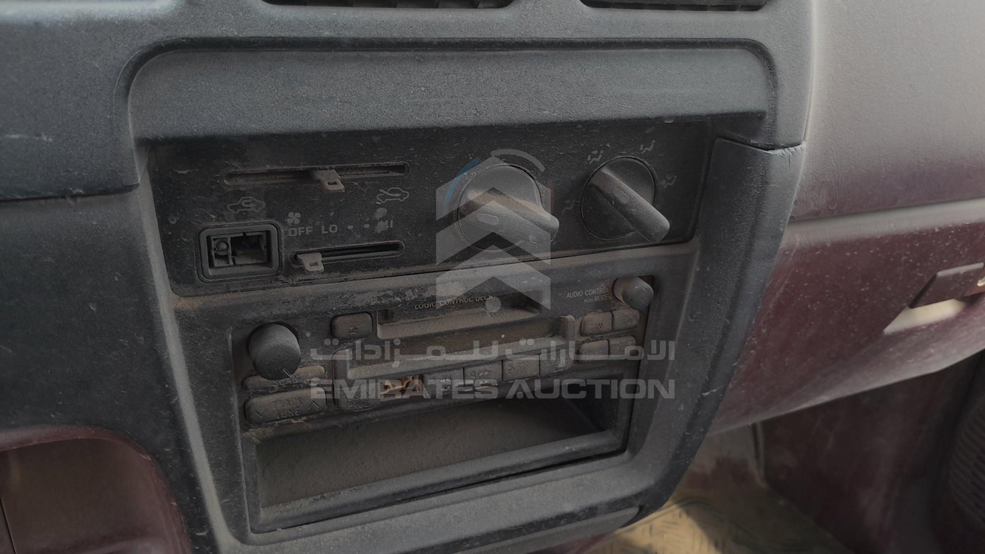 2004 TOYOTA PICK UP VIN: JTFEM426240146092