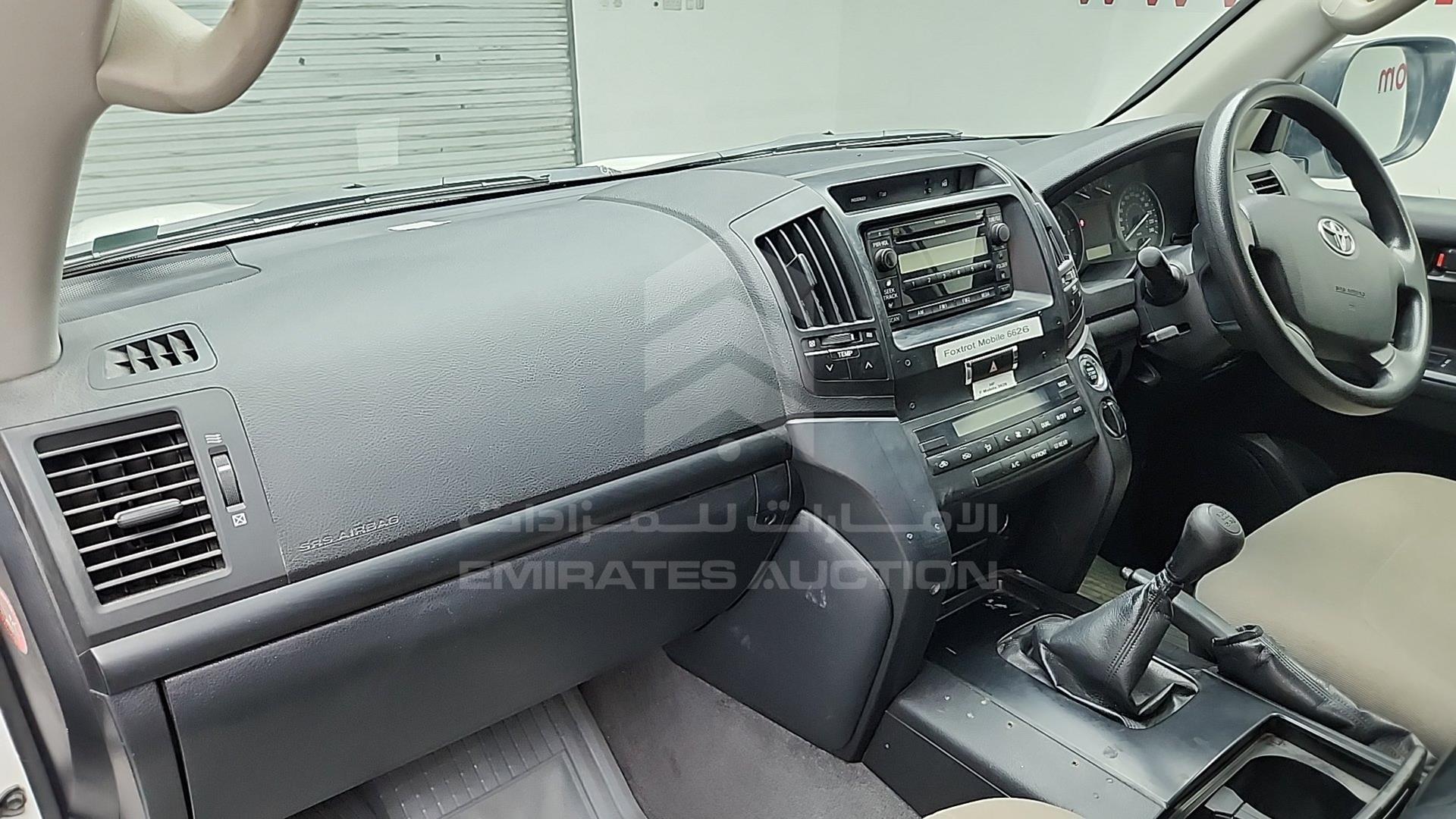 2014 TOYOTA LC 200 VIN: JTMHV09J804135073