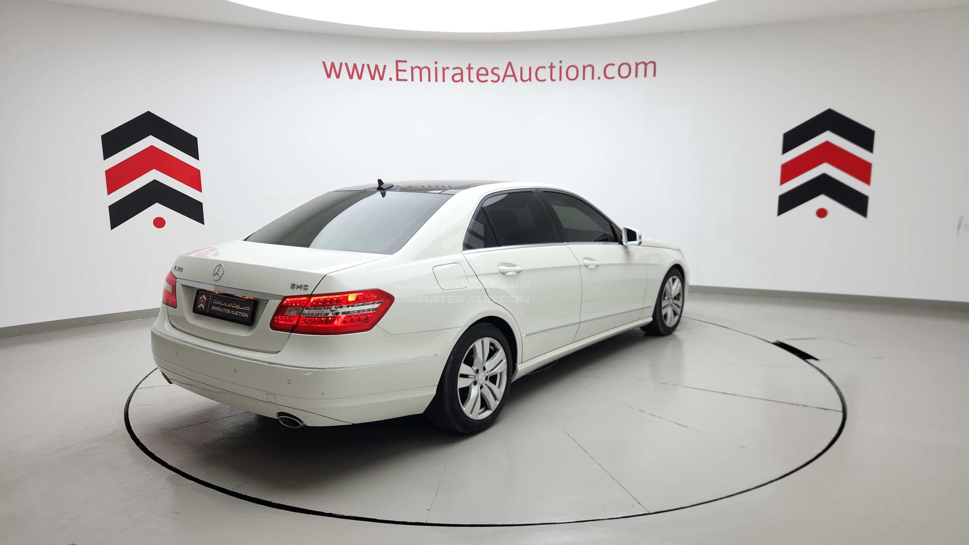 2011 MERCEDES E 300 VIN: WDDHF5EB5BA446138
