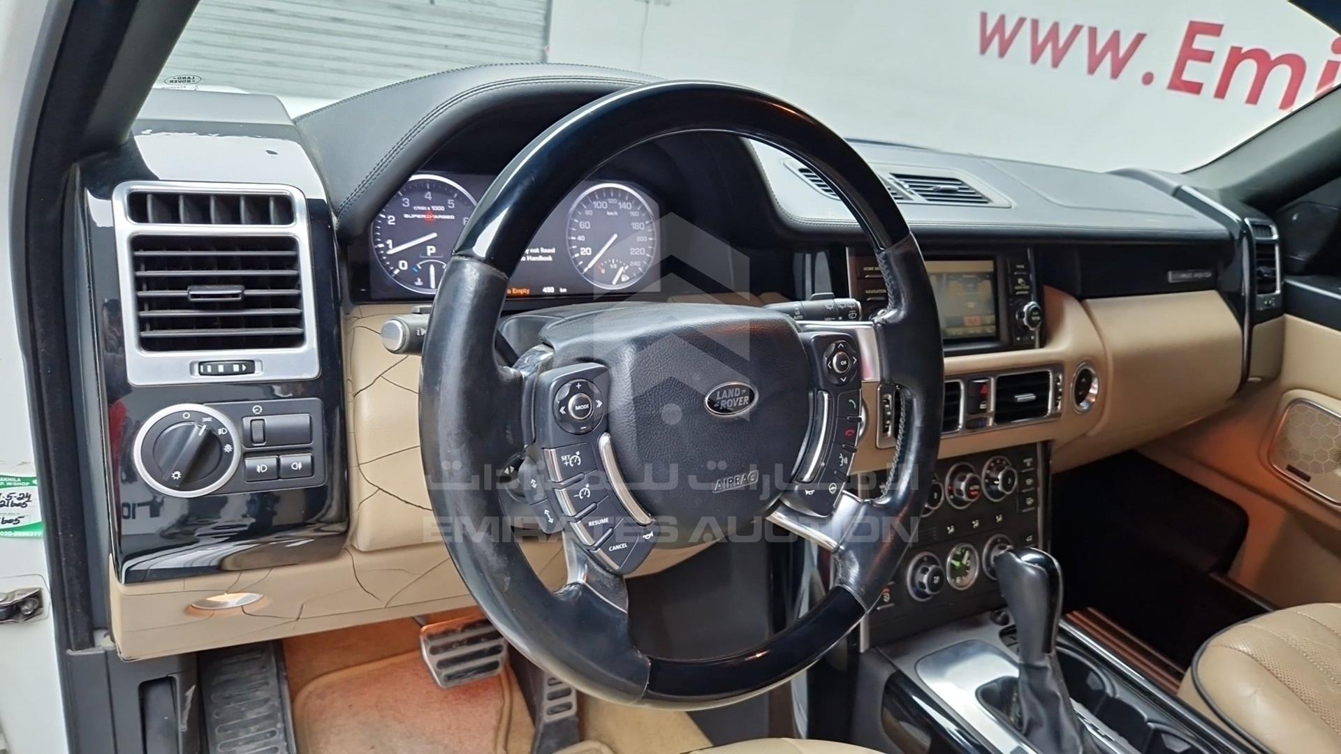 2011 RANGE ROVER VOGUE VIN: SALLMEME4BA337190