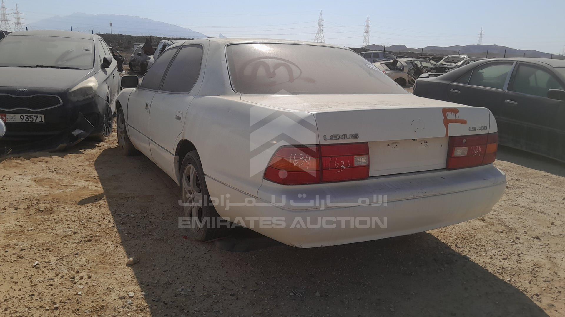 1998 LEXUS LS400 VIN: JT8BH28F4W0109655