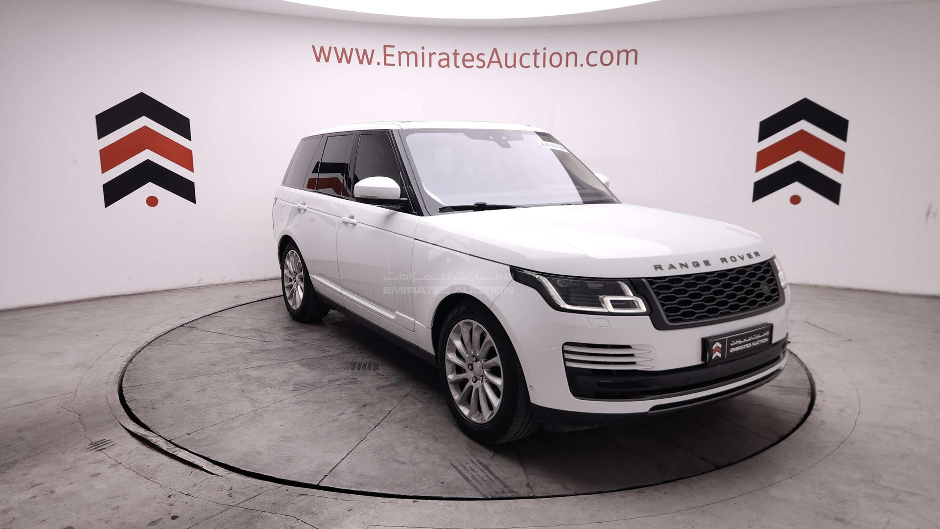 2018 RANGE ROVER HSE VIN: SALGA2BVXJA395227