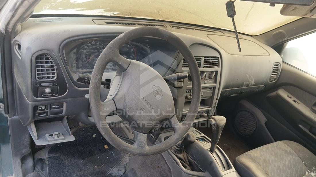 1996 Nissan Pathfinder — Full Dashboard View — Photo 15