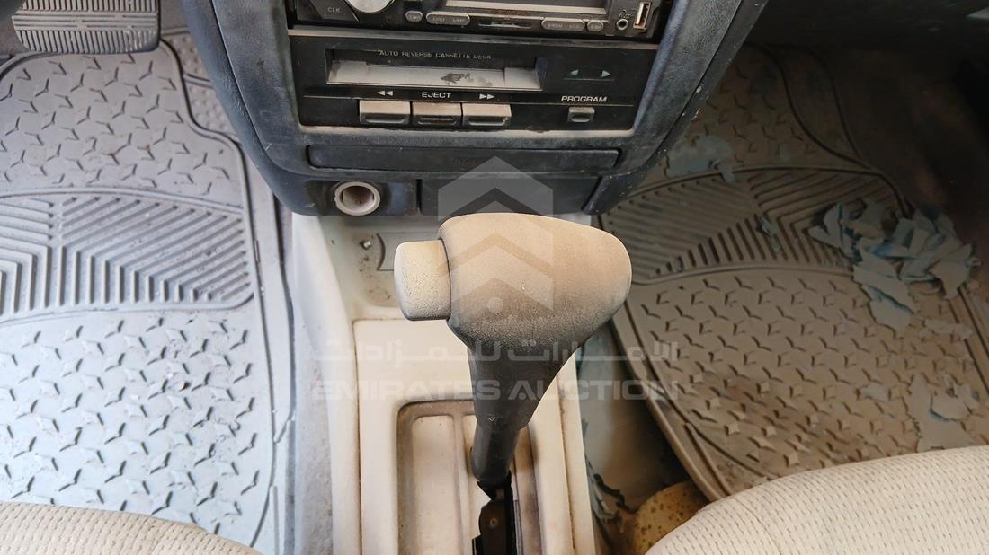 1999 Nissan Sunny — Gear View — Photo 17